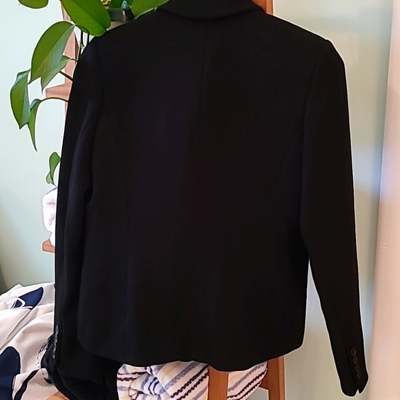 New Black blazer - Picture 3 of 5